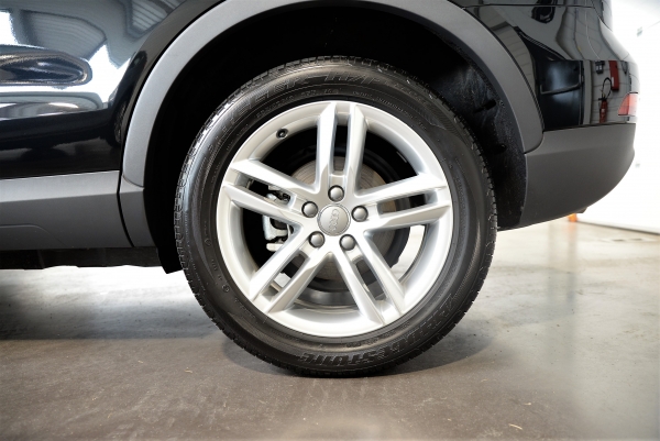 Audi Q3 2.0 TDI 140 S LINE