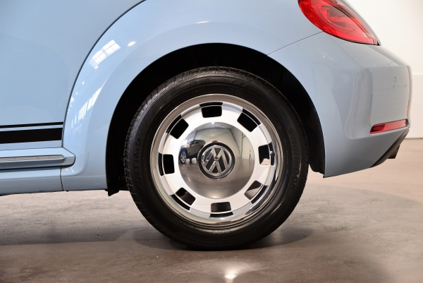  Volkswagen Coccinelle 2.0 TDI 140 ch CABRIOLET VINTAGE
