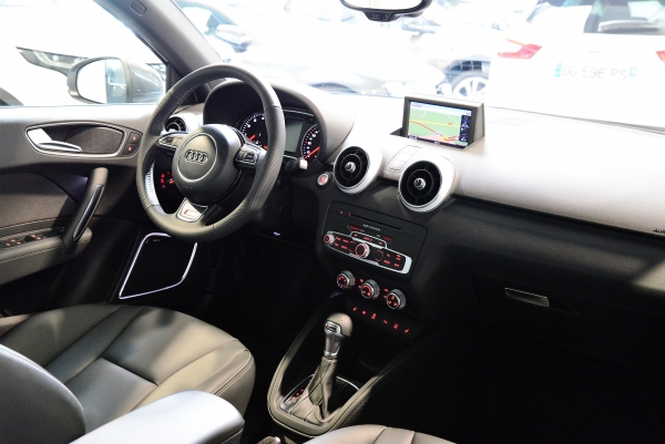 Audi A1 SPORTBACK TFSI 185 CH STRONIC S LINE