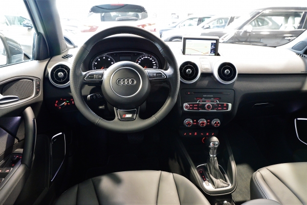 Audi A1 SPORTBACK TFSI 185 CH STRONIC S LINE