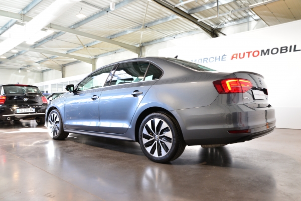  Volkswagen JETTA HYBRID TSI 170 CH CARAT DSG7