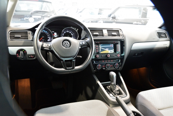  Volkswagen JETTA HYBRID TSI 170 CH CARAT DSG7