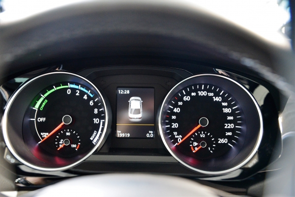  Volkswagen JETTA HYBRID TSI 170 CH CARAT DSG7