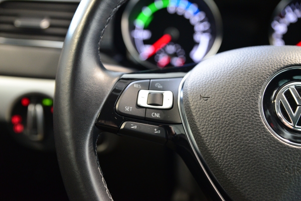  Volkswagen JETTA HYBRID TSI 170 CH CARAT DSG7