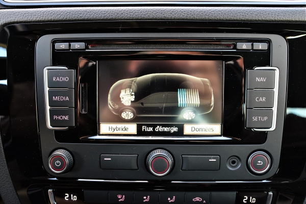 Volkswagen JETTA HYBRID TSI 170 CH CARAT DSG7