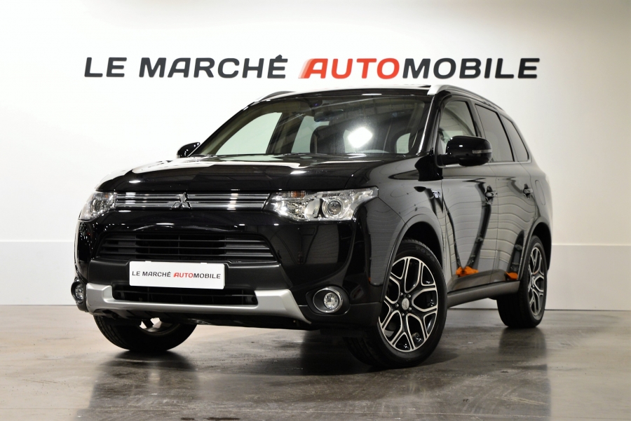 OUTLANDER PHEV HYBRIDE RECHARGEABLE INSTYLE SPORT
