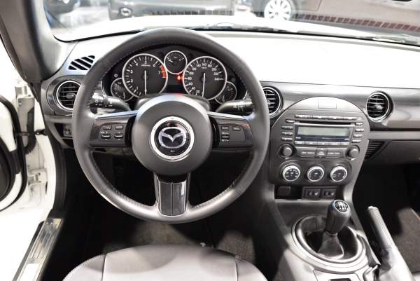 MAZDA MX-5 ROADSTER MZR 1.8i ELEGANCE CUIR