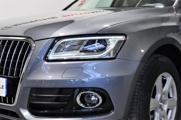 Audi Q5 2.0 TDI 150 CH BUSINESS LINE