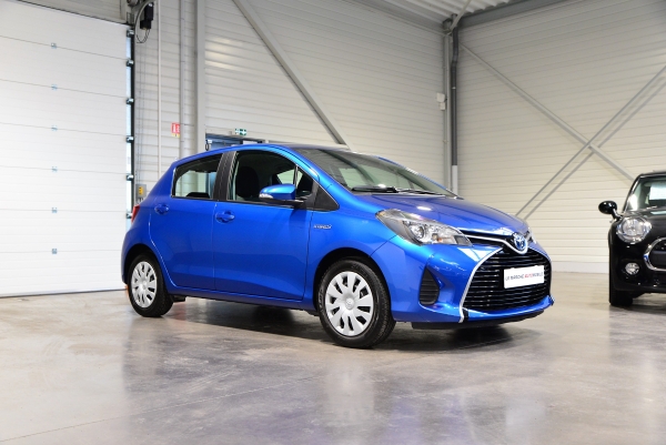 Toyota YARIS HYBRIDE 100h FRANCE 5P