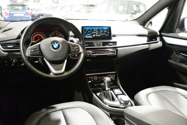 BMW Série 2 Gran Tourer 218d 150ch BVA8 luxury 7 Places