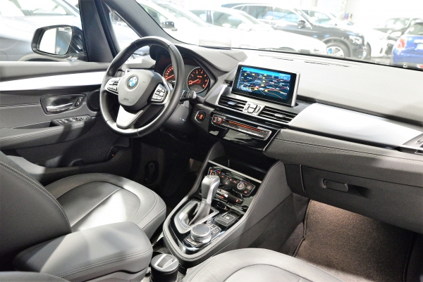 BMW Série 2 Gran Tourer 218d 150ch BVA8 luxury 7 Places