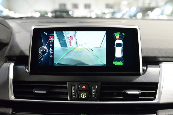 BMW Série 2 Gran Tourer 218d 150ch BVA8 luxury 7 Places