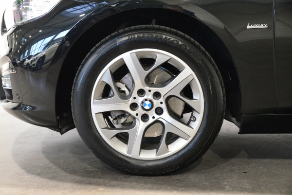 BMW Série 2 Gran Tourer 218d 150ch BVA8 luxury 7 Places