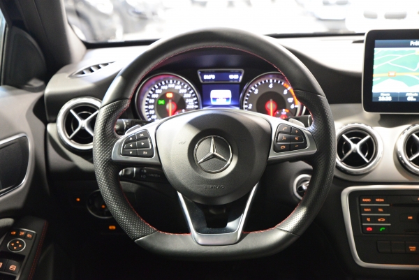 Mercedes GLA 200 CDI FASCINATION 7G-DCT PACK AMG