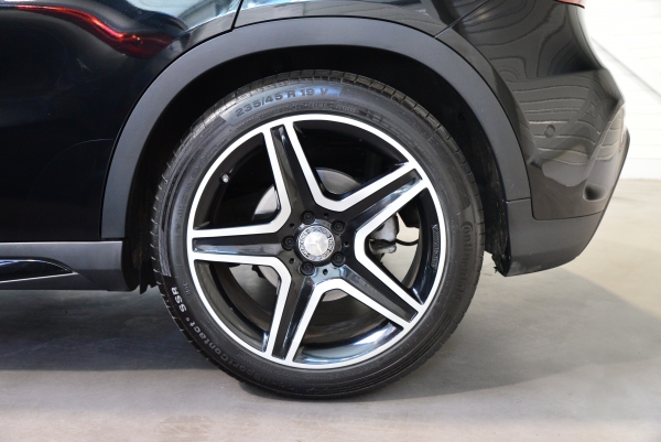 Mercedes GLA 200 CDI FASCINATION 7G-DCT PACK AMG