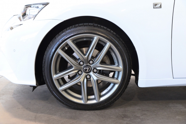 LEXUS IS 300H F-SPORT BVA