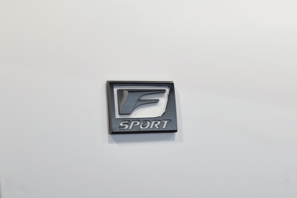 LEXUS IS 300H F-SPORT BVA