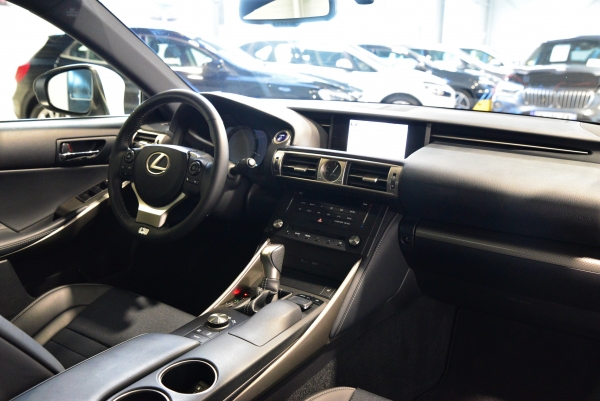 LEXUS IS 300H F-SPORT BVA