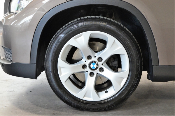 BMW X1 XDRIVE 20D 184 CH LOUNGE PLUS BVA8