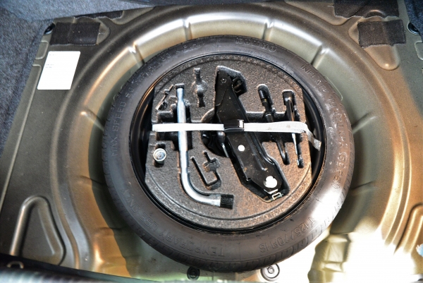  Volkswagen VW GOLF TDI 90 CH CONFORTLINE 3P