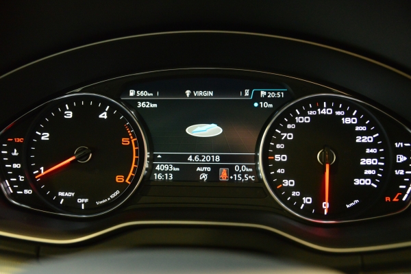 Audi Q5 2.0 TDI 150 CH DESIGN
