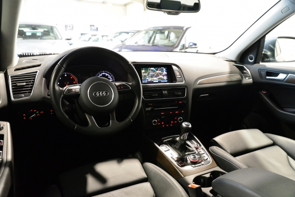 Audi Q5 2.0 TDI 150 AMBITION LUXE 