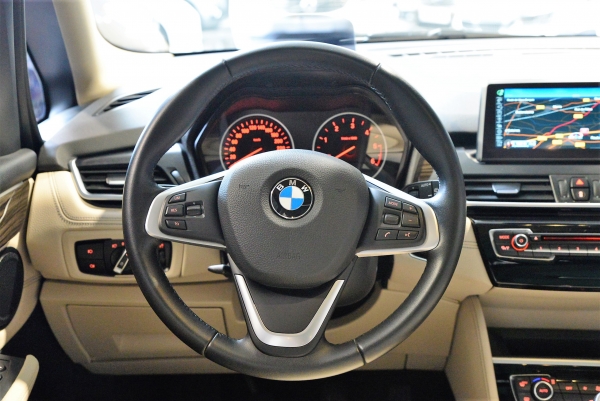 BMW Série 2 Gran Tourer 218d 150 ch Luxury BV6 5 Places