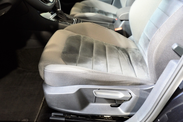 Volkswagen GOLF VII TDI 105 CH CARAT DSG7