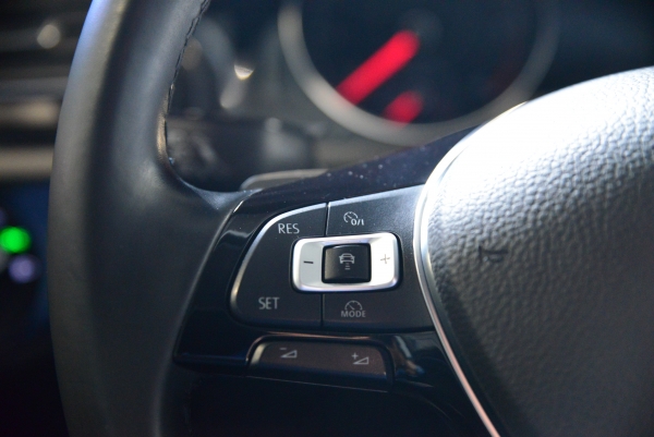 Volkswagen GOLF VII TDI 105 CH CARAT DSG7