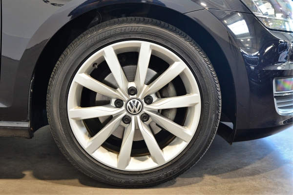  Volkswagen GOLF VII TDI 105 CH CARAT DSG7
