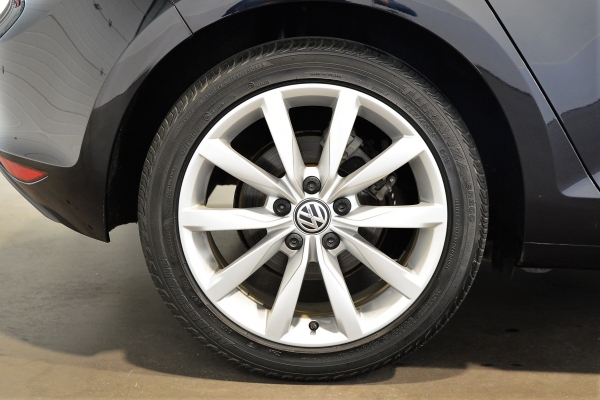  Volkswagen GOLF VII TDI 105 CH CARAT DSG7