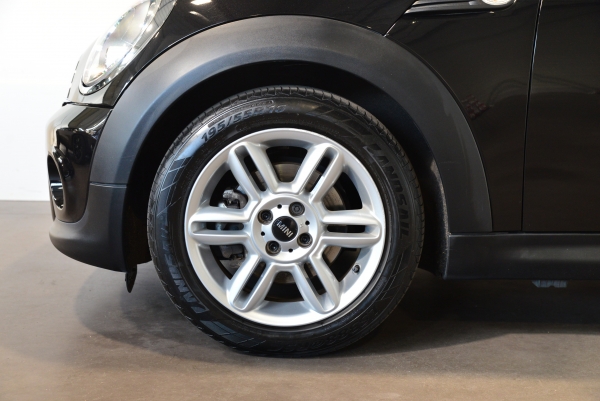 Mini Cooper d 112 ch Pack Chili