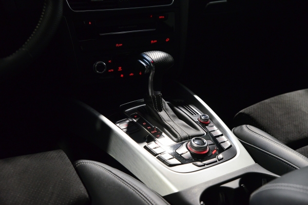 Audi Q5 QUATTRO 2.0 TDI 177 CH S LINE STRONIC7