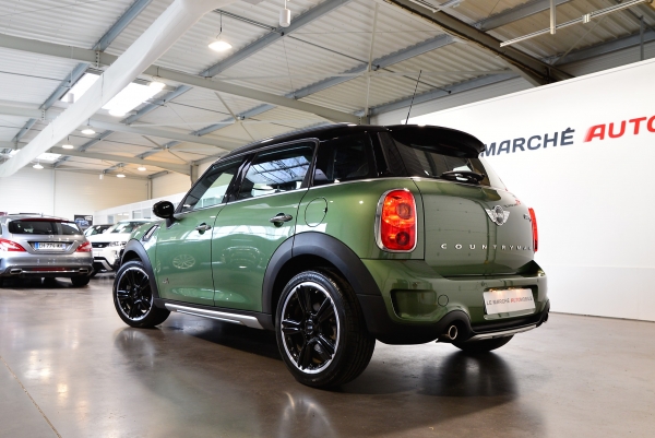 MINI COUNTRYMAN COOPER S RED HOT CHILI ALL4 BVA