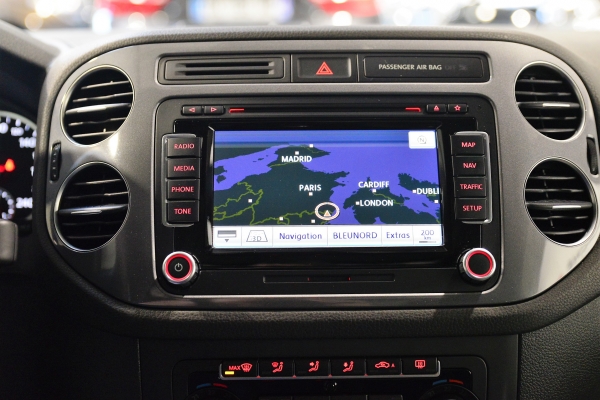  Volkswagen TIGUAN 2.0 TDI 110 R-EXCLUSIVE