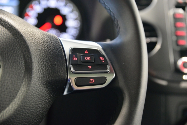  Volkswagen TIGUAN 2.0 TDI 110 R-EXCLUSIVE