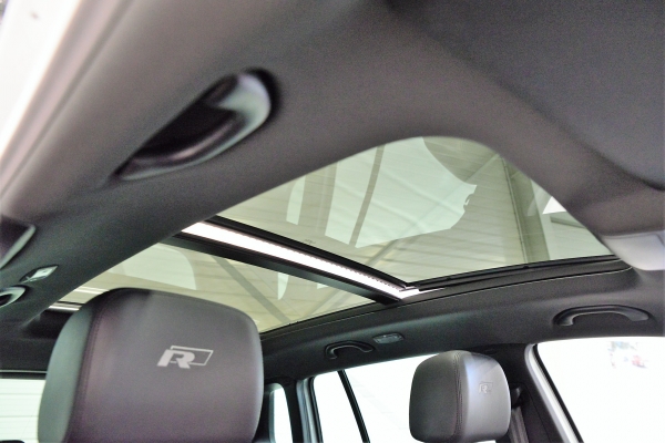  Volkswagen TIGUAN 2.0 TDI 110 R-EXCLUSIVE