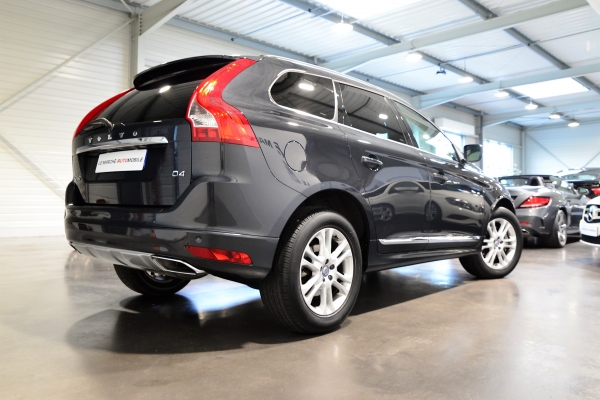  Volvo XC60 D4 181 CH SUMMUM GEARTRONIC 8