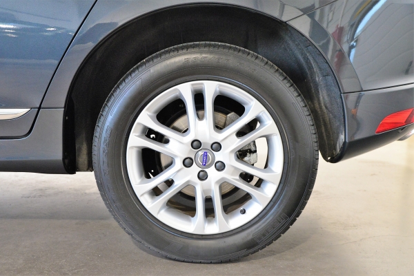  Volvo XC60 D4 181 CH SUMMUM GEARTRONIC 8