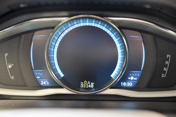  Volvo XC60 D4 181 CH SUMMUM GEARTRONIC 8