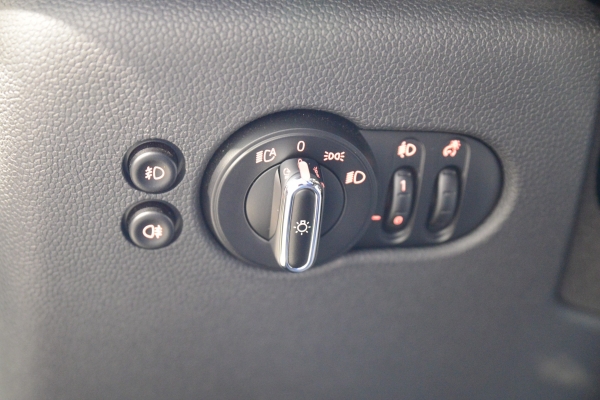 MINI ONE D 95 CH PACK CHILI 5 PORTES