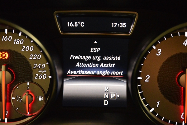 Mercedes GLA 180 CDI 110 CH BUSINESS EXECUTIVE 7G-DCT