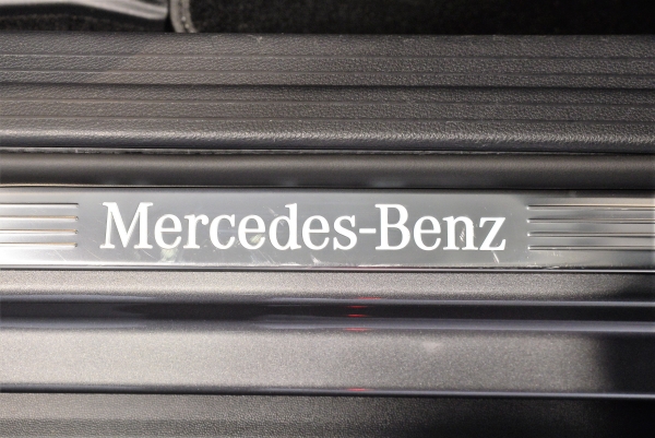 Mercedes GLA 200 D WHITE ART EDITION 7G-DCT AMG
