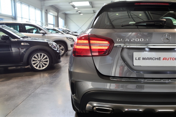 Mercedes GLA 200 D WHITE ART EDITION 7G-DCT AMG