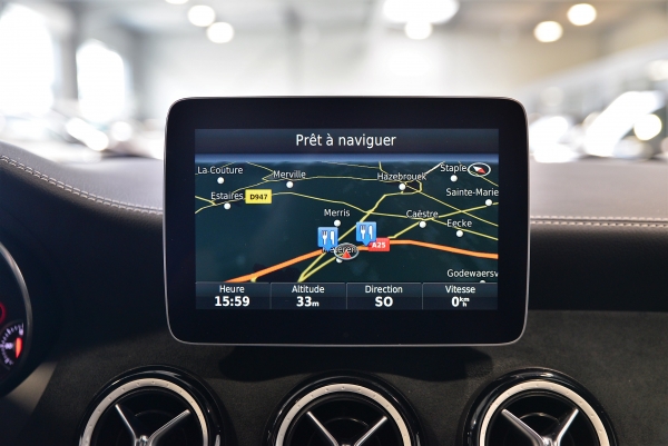 Mercedes GLA 200 D WHITE ART EDITION 7G-DCT AMG