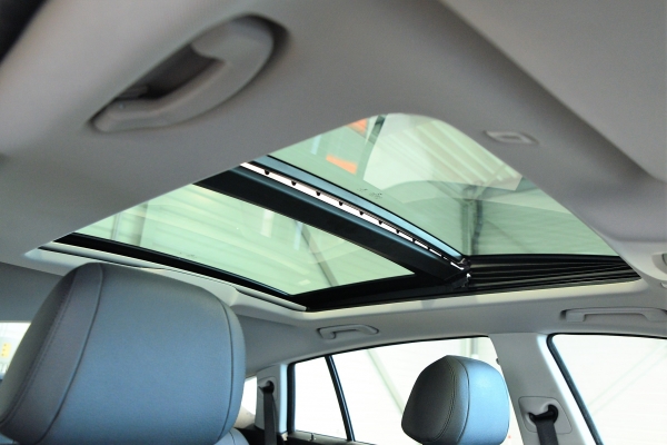 BMW SERIE 5 GT 520D 184 CH LOUNGE PLUS BVA8