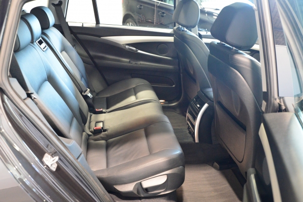BMW SERIE 5 GT 520D 184 CH LOUNGE PLUS BVA8