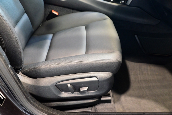 BMW SERIE 5 GT 520D 184 CH LOUNGE PLUS BVA8