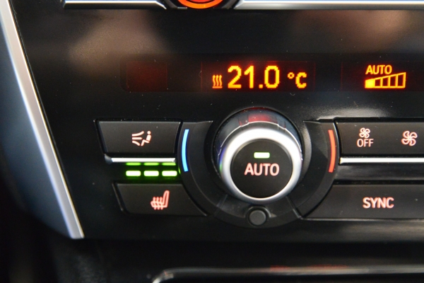 BMW SERIE 5 GT 520D 184 CH LOUNGE PLUS BVA8