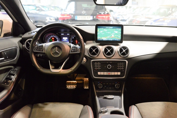 Mercedes GLA 200d FASCINATION 7G-DCT